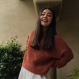 Meet your Posher, Myra